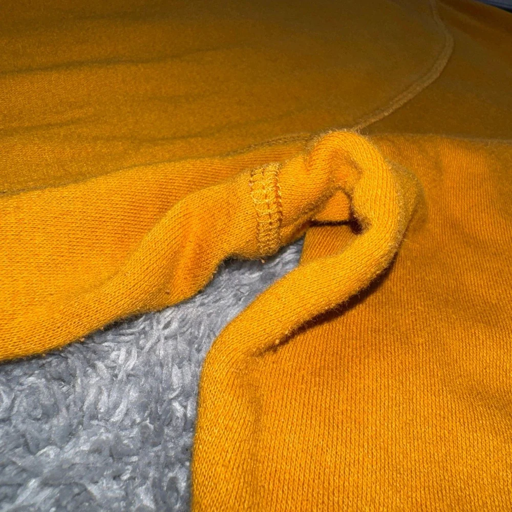 Levi's Men 3LGLK1944 Crewneck Sweatshirt Large Mustard Yellow Raglan Cotton